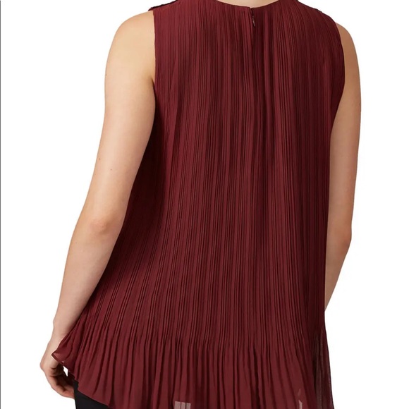 Club Monaco Pleated Georgette Swing Top in Black - Picture 3 of 8